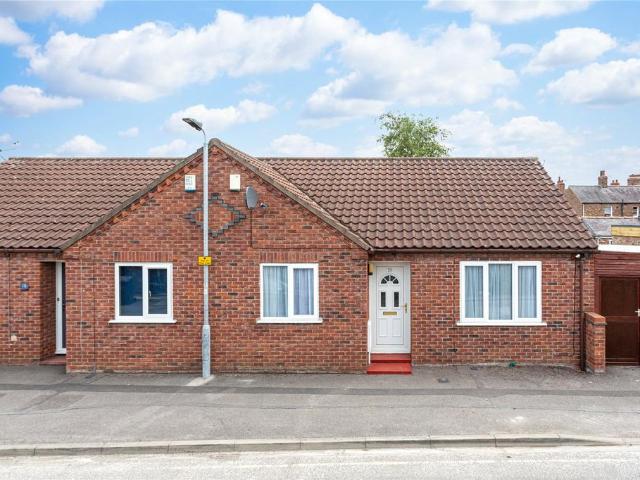 Bungalow for sale in High Field, York