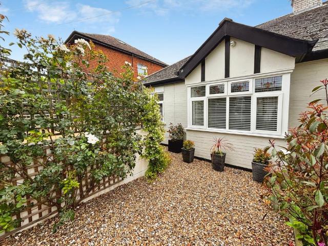 Bungalow for sale in Upper Deal, Ash