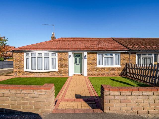 Bungalow for sale in North End, Cat Hill