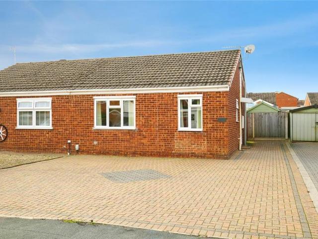 Bungalow for sale in Bicester, Cherwell