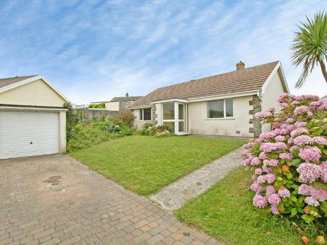 Bungalow for sale in Holywell, Cubert