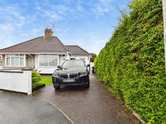 Bungalow for sale in Broomhill, Feckenham