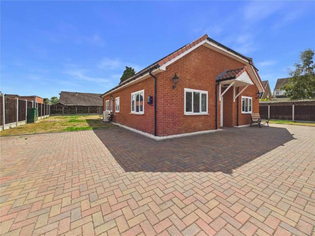 Bungalow for sale in Berechurch, Fordham Heath