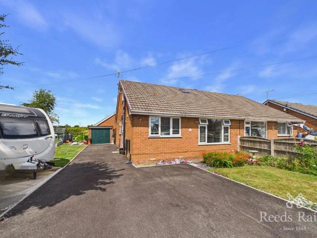 Bungalow for sale in Brackenfield, East Midlands