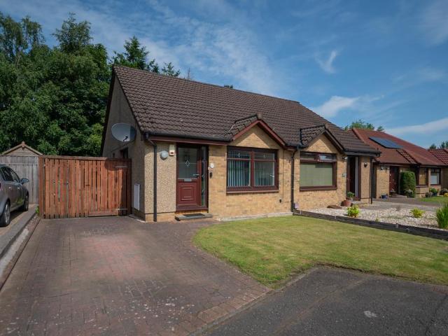 Bungalow for sale in Cumbernauld, Scotland