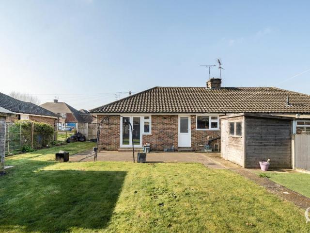 Bungalow for sale in Grove Park, Swale