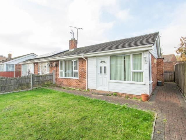 Bungalow for sale in Ash, Kent