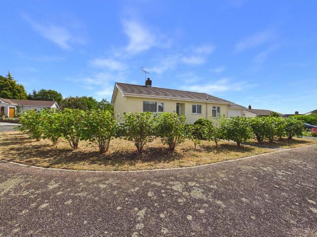 Bungalow for sale in Brandis Corner, Devon