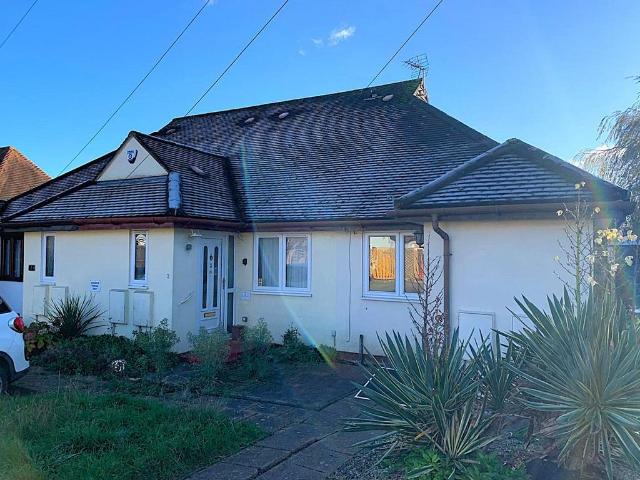 Bungalow for sale in Norton, King's Walden