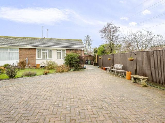 Bungalow for sale in Polegate, Cross In Hand