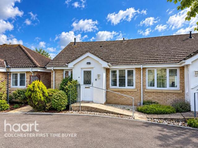 Bungalow for sale in Berechurch, Colchester
