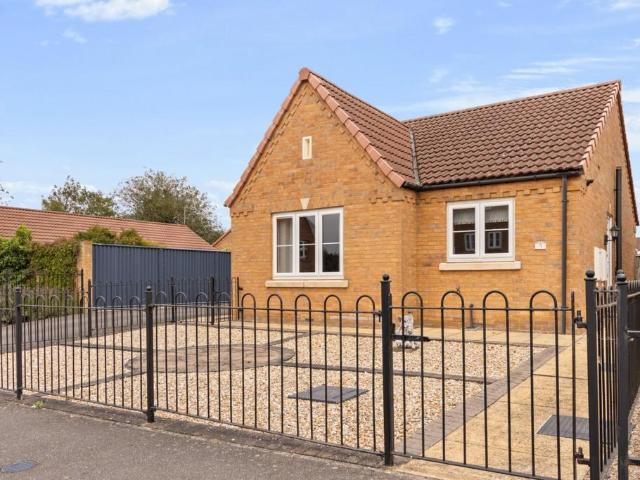 Bungalow for sale in Ingleby, Lincolnshire