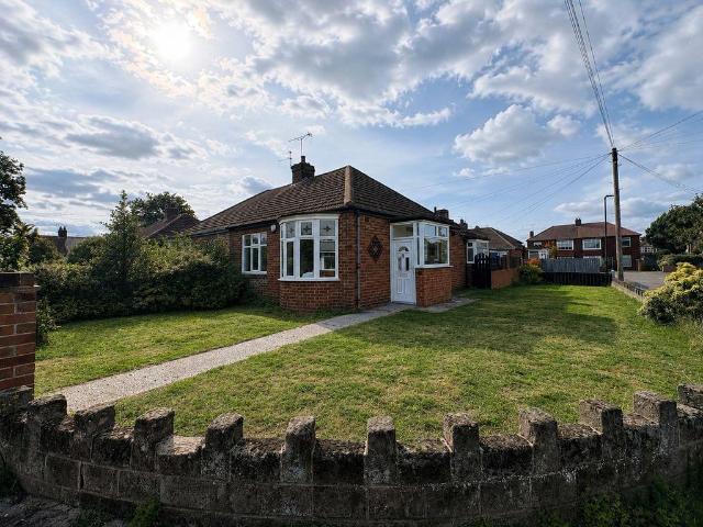 Bungalow for sale in New York, Monkseaton