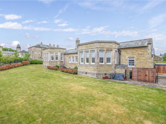 Bungalow for sale in Tranmere Park, West Yorkshire