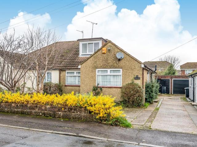Bungalow for sale in Waltham Chase, Hampshire