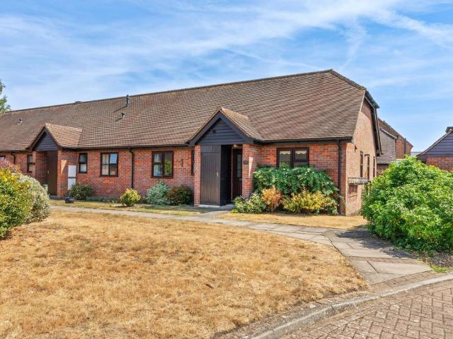 Bungalow for sale in Berrick Salome, Oxfordshire