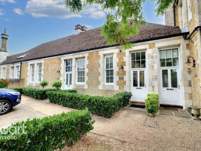 Bungalow for sale in Stone, Monks Orchard