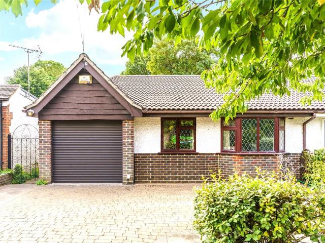 Bungalow for sale in Nork, Red Hill
