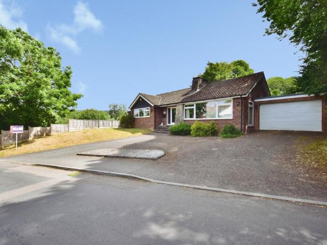 Bungalow for sale in Abbey Gate, Midway