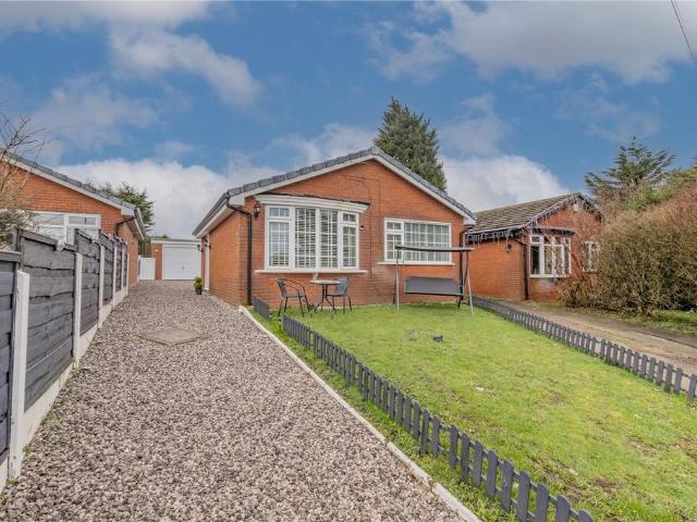 Bungalow for sale in Shaw and Crompton, Pendock