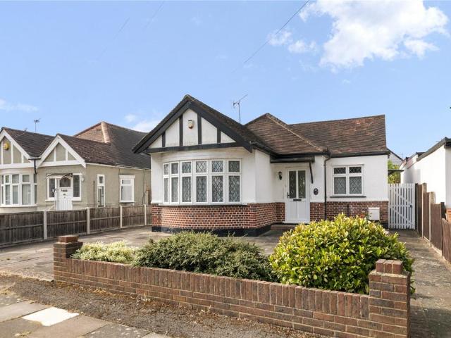 Bungalow for sale in Ickenham, Greater London