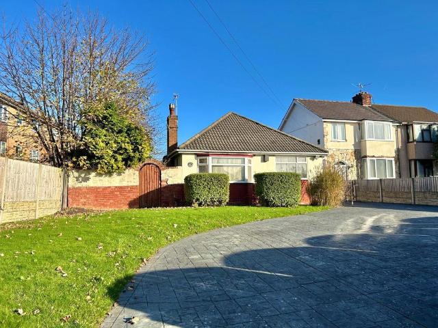 Bungalow for sale in Overchurch Hill, Moreton