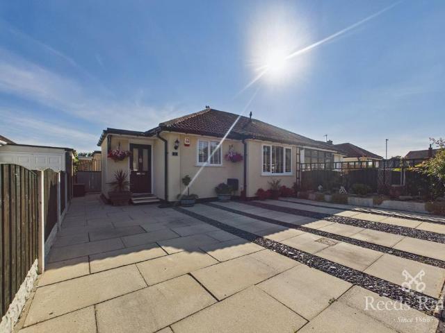 Bungalow for sale in Crofton, West Yorkshire