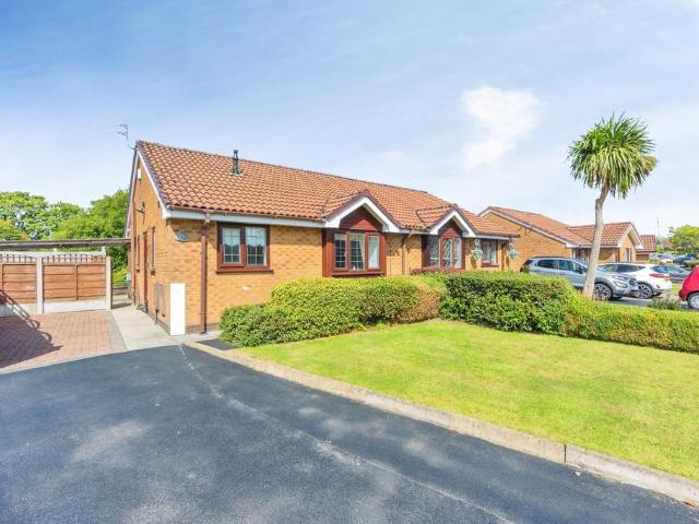 Bungalow for sale in Limehurst, Greenheys