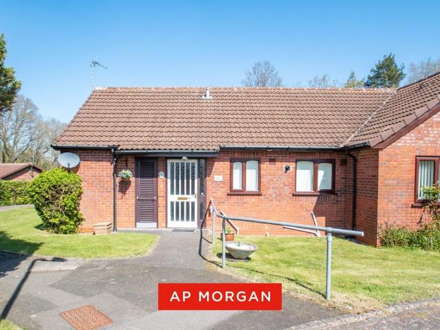 Bungalow for sale in Headless Cross, Redditch