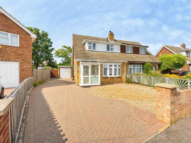 Bungalow for sale in Biggleswade, Bedfordshire