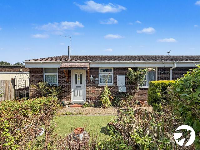 Bungalow for sale in Chatham