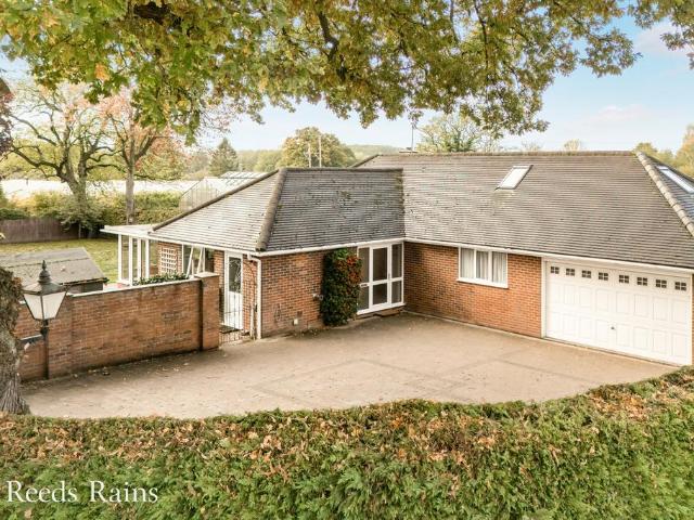 Bungalow for sale