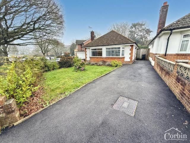 Bungalow for sale in Bear Cross