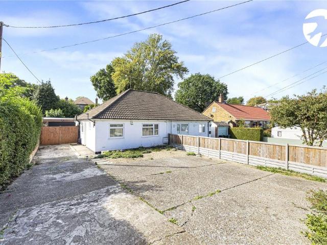 Bungalow for sale in West Kingsdown, Sevenoaks