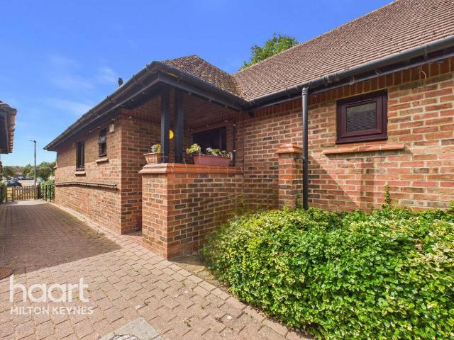 Bungalow for sale in Bletchley and Fenny Stratford, Bletchley