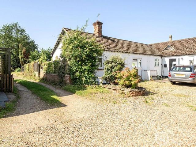 Bungalow for sale in Buckinghamshire