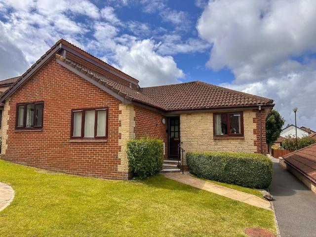 Bungalow for sale in Nailsea, North Somerset