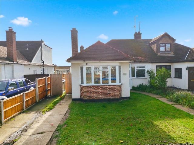 Bungalow for sale in Southchurch, Alton Barnes