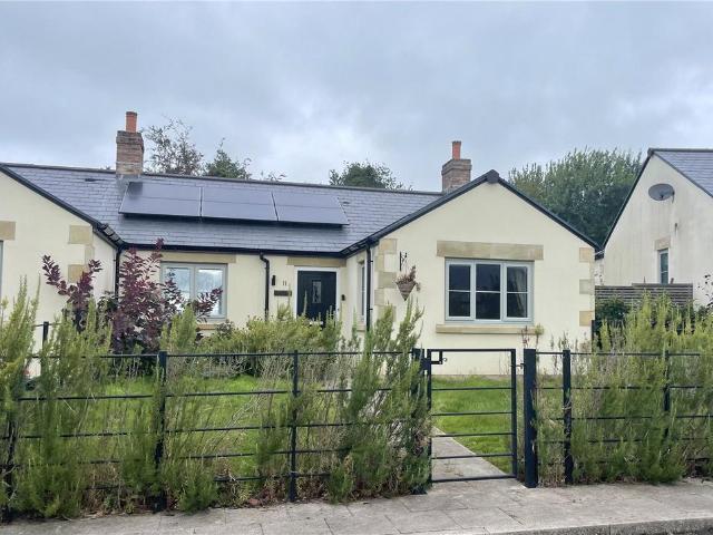 Bungalow for sale in Aighton, Bailey and Chaigley, Paradise