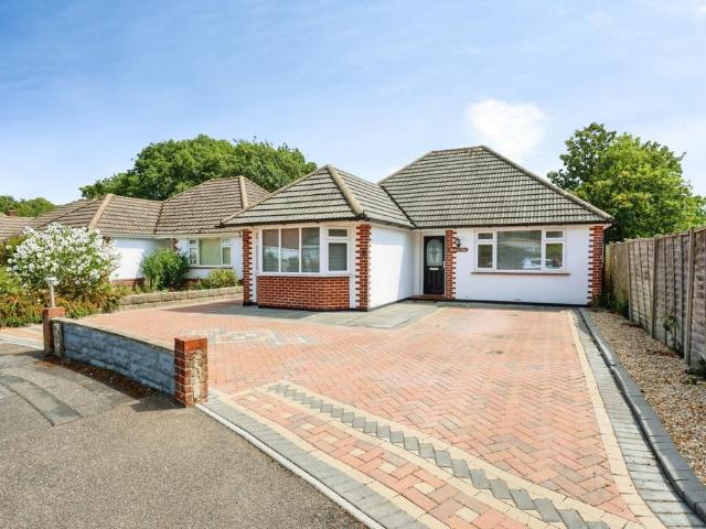 Bungalow for sale in Kinson, Bournemouth