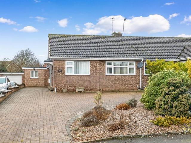 Bungalow for sale in Hampton, Crookhill