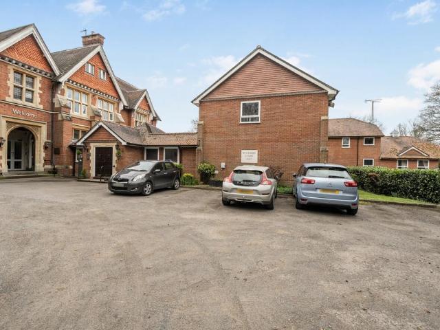 Flat for sale in Farley Hill