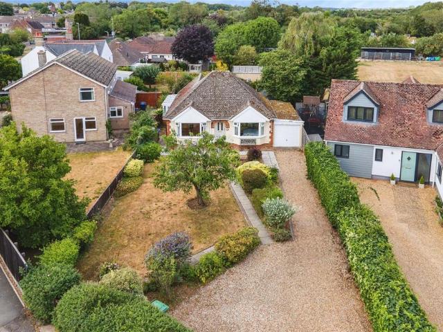Bungalow for sale in Arrington, Cambridgeshire