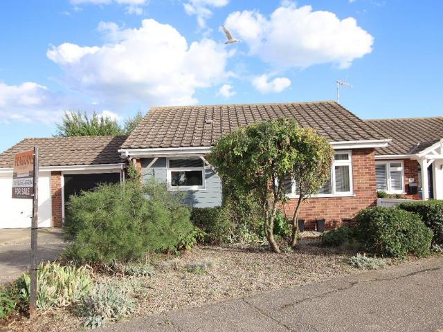Bungalow for sale in Clacton-on-Sea, Tendring