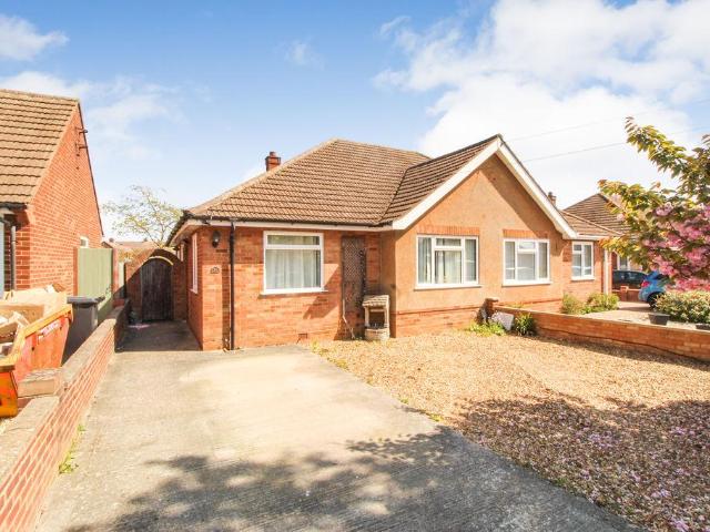 Bungalow for sale in Bedford