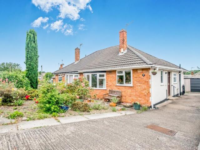 Bungalow for sale in Spen, Cleckheaton