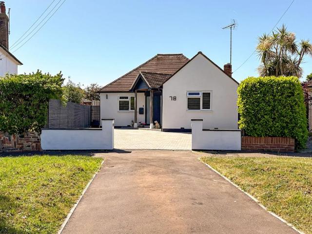 Bungalow for sale in Rustington, Arun