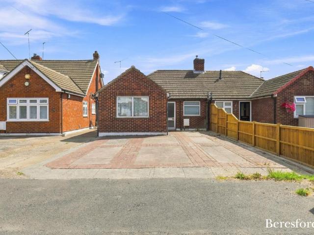 Bungalow for sale in Queens Park, Billericay