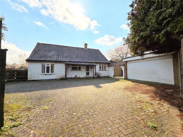 Bungalow for sale in Fairmile, Christchurch