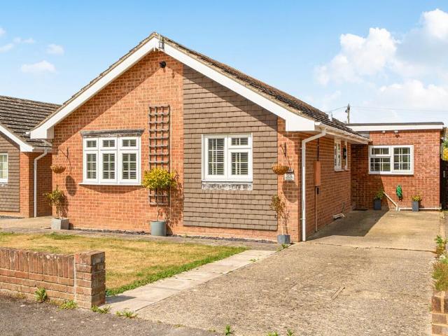 Bungalow for sale in Littlecote, West Sussex